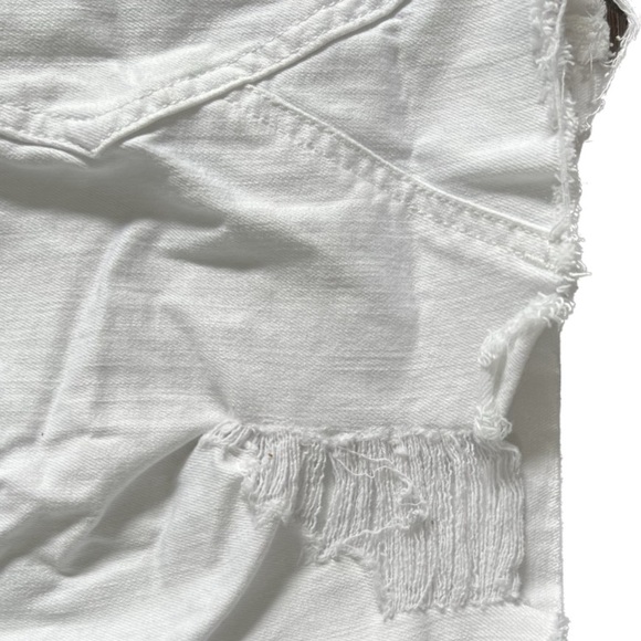 🌸WHITE DENIM SKIRT WITH DISTRESSING SIZE 0 - Picture 2 of 6